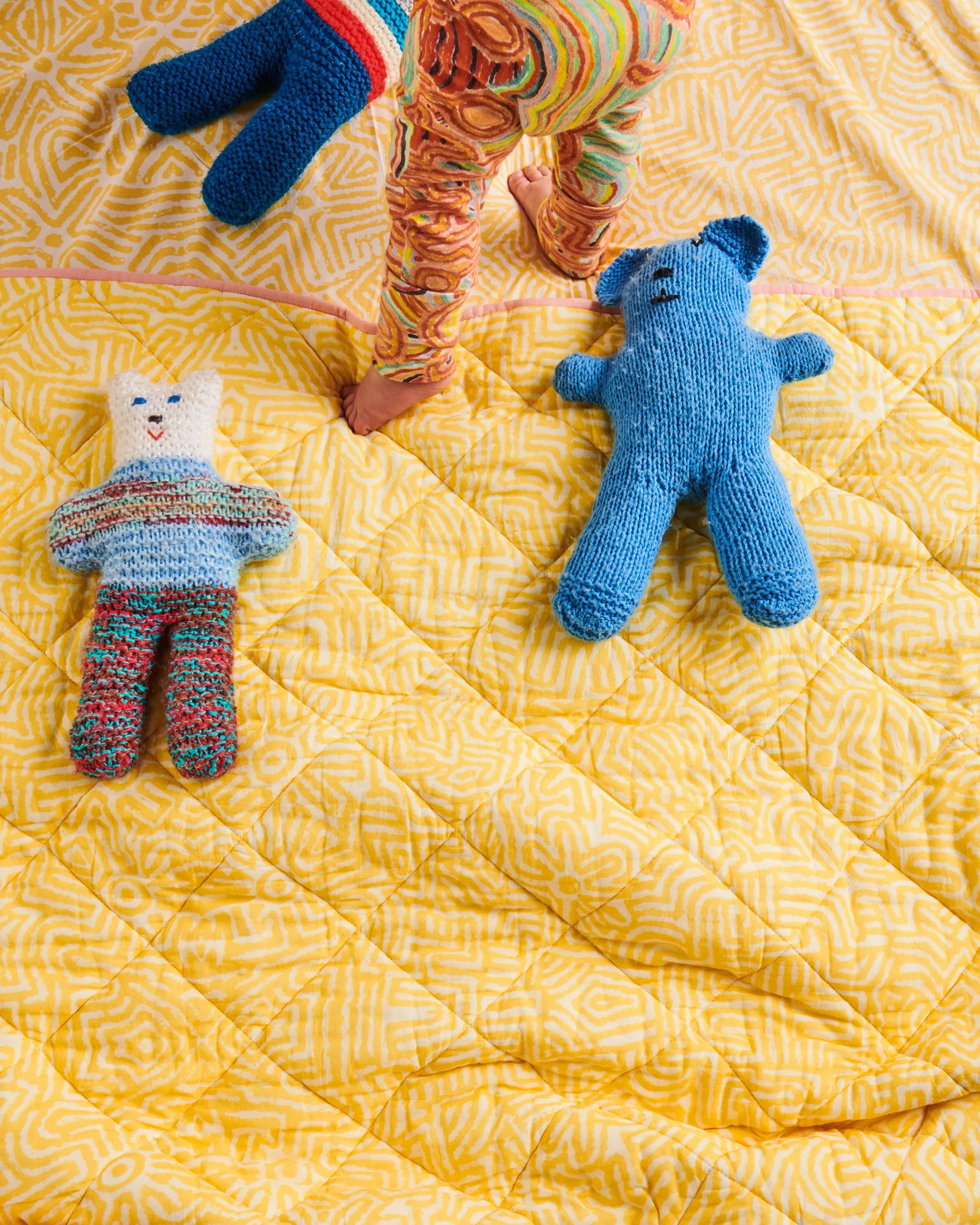 Kalaya Tjukurpa Straw Organic Cotton Quilted Cot Bedspread